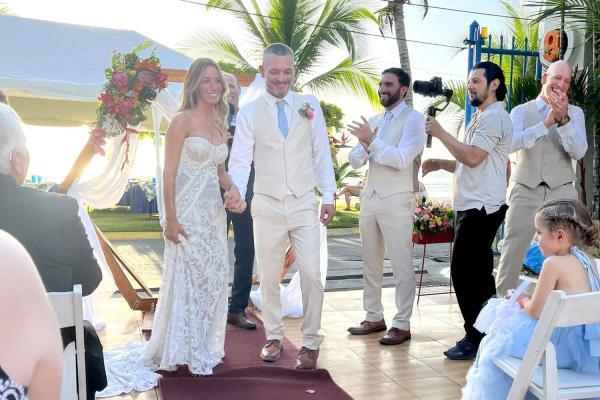 Costa-rica-beachfront-wedding-4