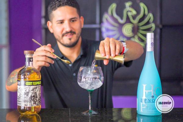 Jaco-costa-rica-private-bartender-mixology-service-2