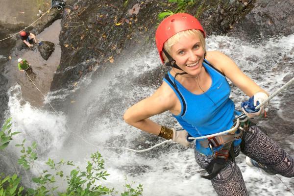 Waterfall-rappelling-1