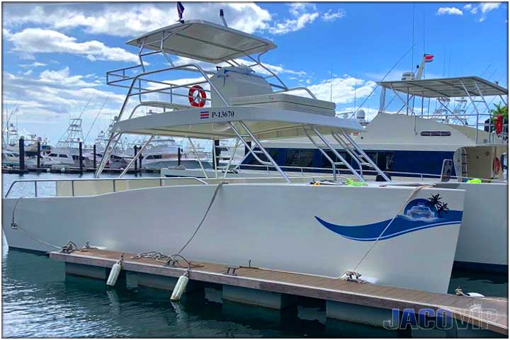 39 foot Costa Cat catamaran available for private charters in Costa Rica