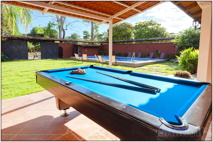 Pool table open air