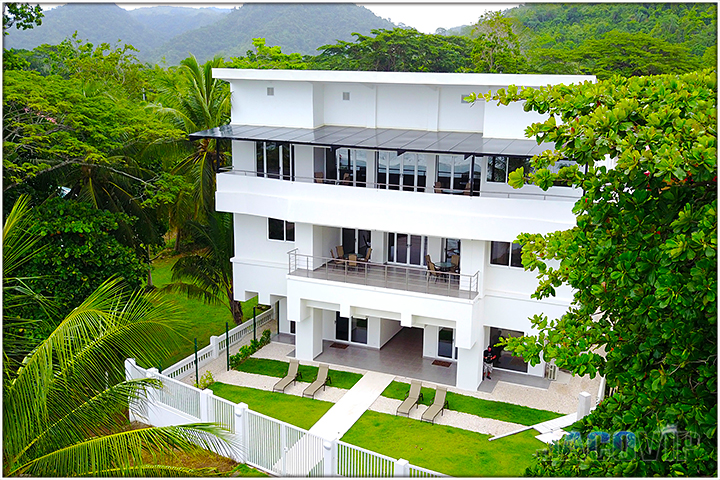 Corner angle view of Villa Sea Esta in Jaco Costa Rica