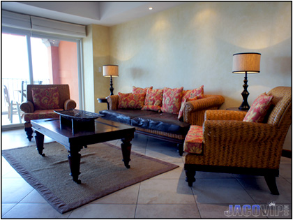 :iving Room area