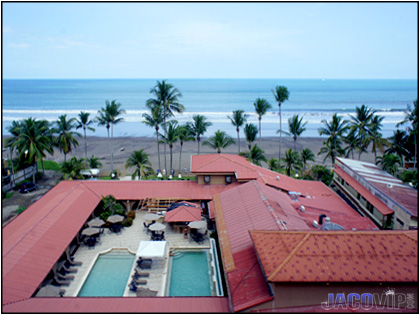 Stellar view of Cocal Hotel Pool Bar