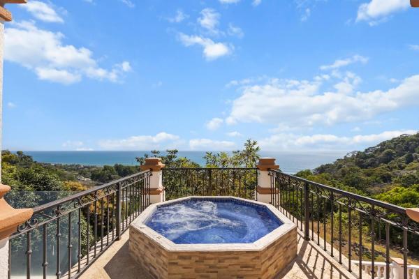View of Hermosa Beach from Jacuzzi at Casa Bisily