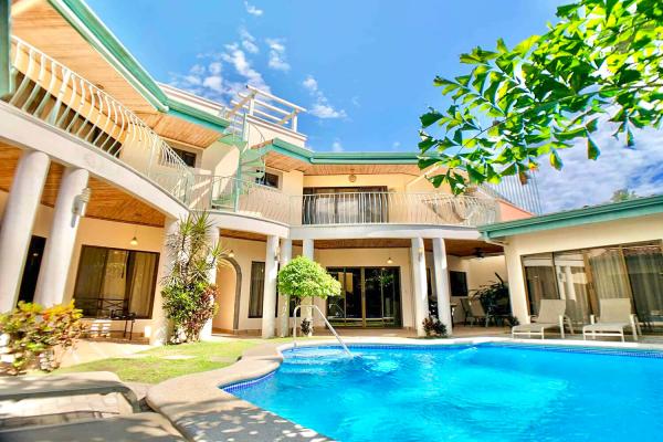 Private swimming pool at Casa Cuatro (Villa Arena) vacation rental in Jaco Costa Rica