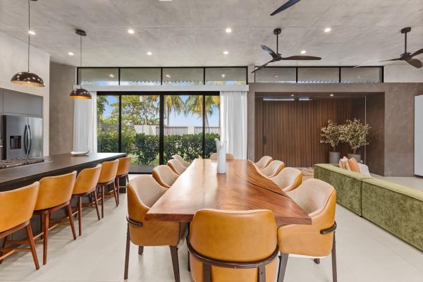 Formal dining table at Aquarius Villa Sirena Jaco Beach