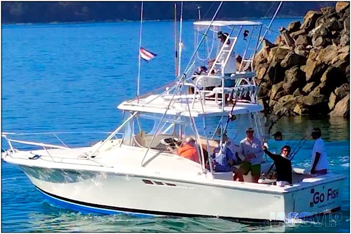Go Fish Los Sueños Marina 31' Luhrs Sportfish Boat