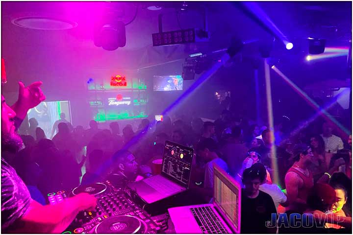DJ and dance floor at Republik Lounge