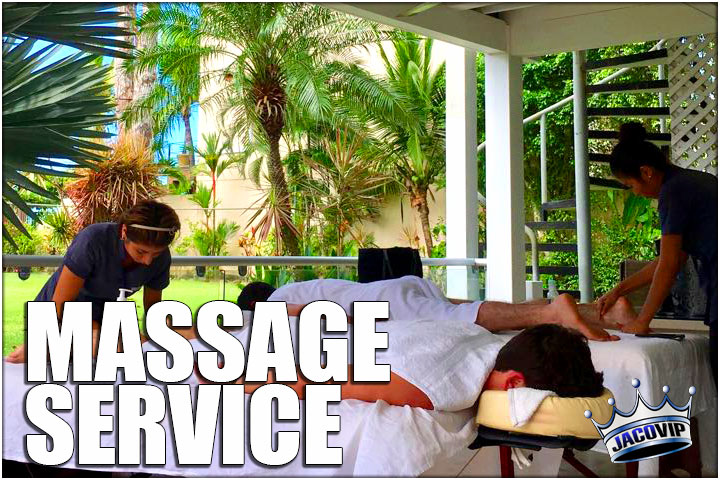 Massage with guests at Casa Blanca beachfront villa
