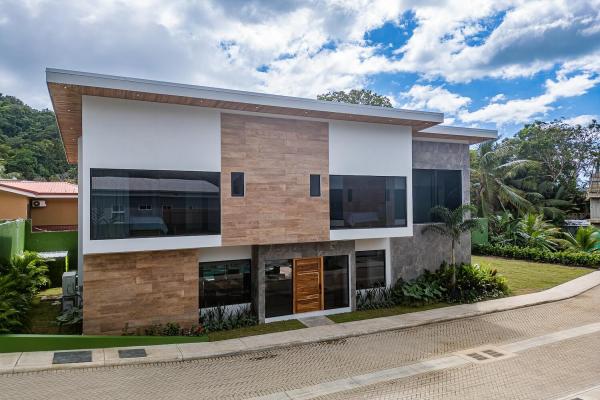 Exterior of Casa Rio Mar villa number 4 in Jaco