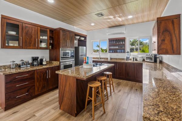 Hermosa-sun-equipped-kitchen-1