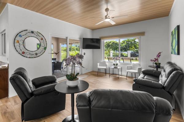 Hermosa-sun-living-room-1