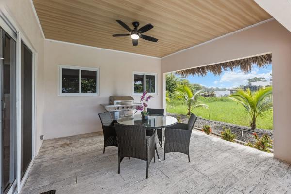 Outdoor-seating-and-bbq-1