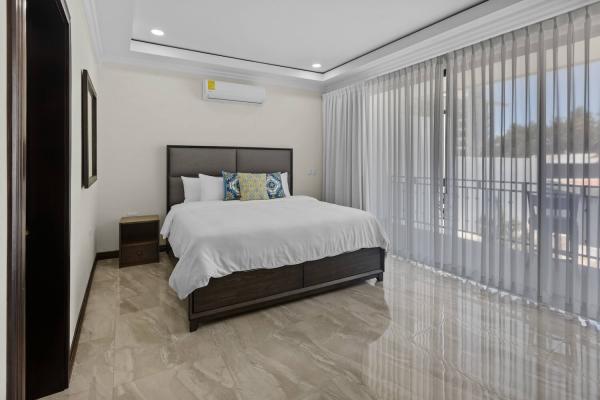 1 King Size Bed Oceanbreezevilla-23.room4