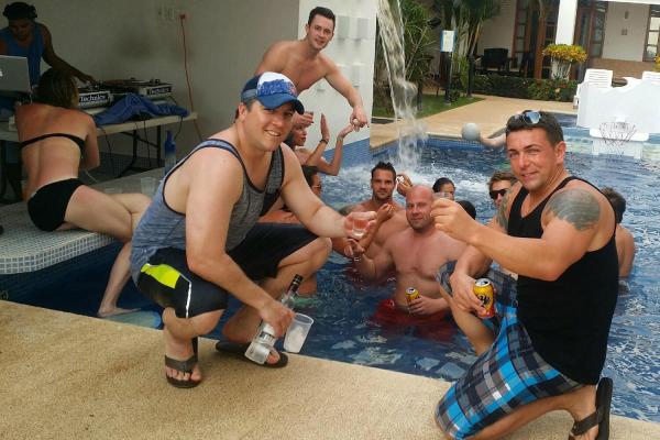 Pool-party-2