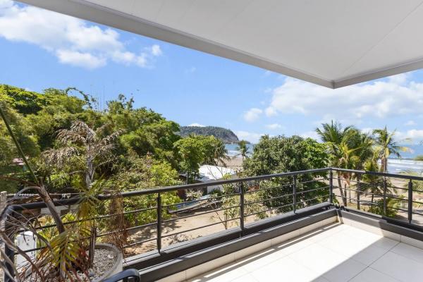 Fourth floor balcony with mountain view