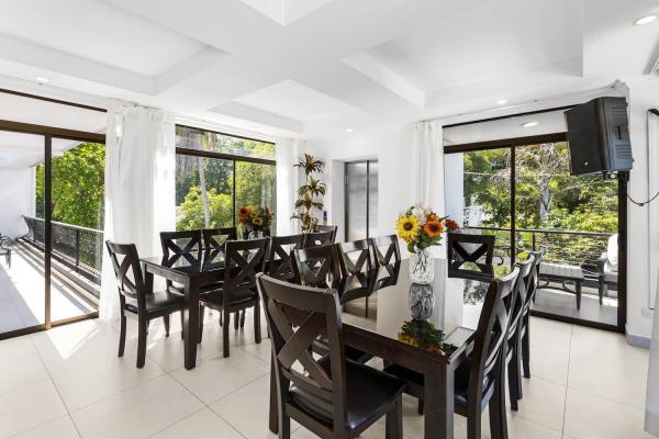 Open concept kitchen and dining area