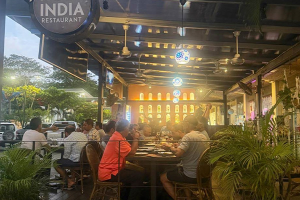 Hola India restaurant Jaco Walk