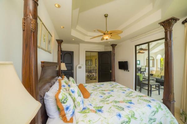 Bedroom 2 at Casa Puesta Del Sol with 1 king-sized bed