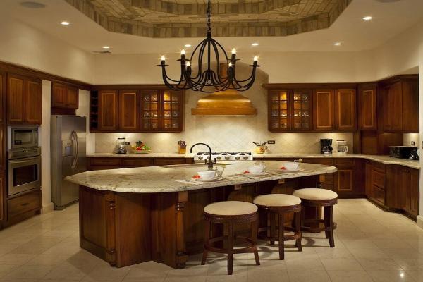 Kitchen with dining bar at Casa Puesta Del Sol