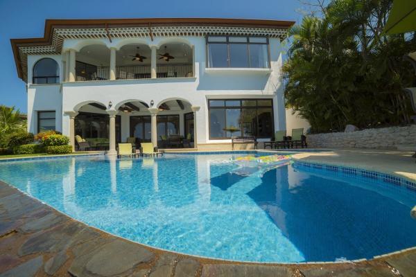 Large private pool at Casa Puesta Del Sol