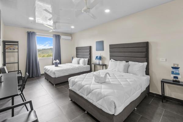2 Queen Size Beds 2 Queen Size Beds at Sky House Jaco vacation rental