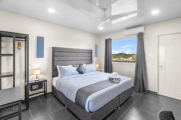 1 King Size Bed Sky House Jaco vacation rental with king size beds