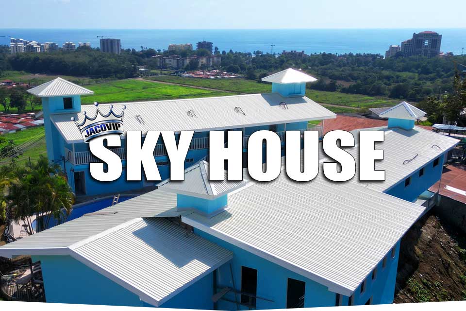 Sky House in Jaco Beach