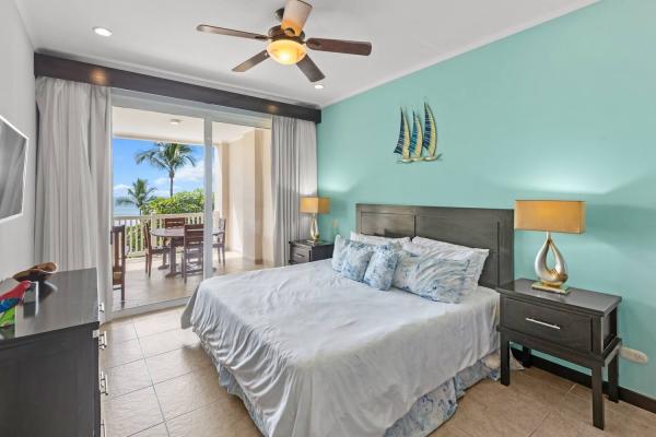 master bedroom with king bed in jaco the palms condo 304