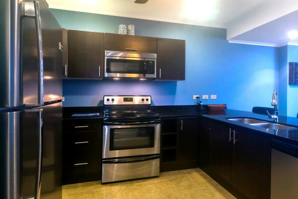 Jaco-the-palms-402-equipped-kitchen-1