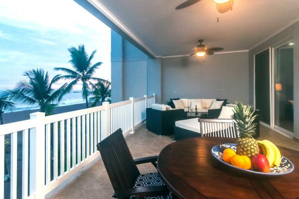 The-palms-402-jaco-beachfront-balcony-1
