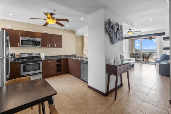 Jaco-the-palms-404-kitchen-1