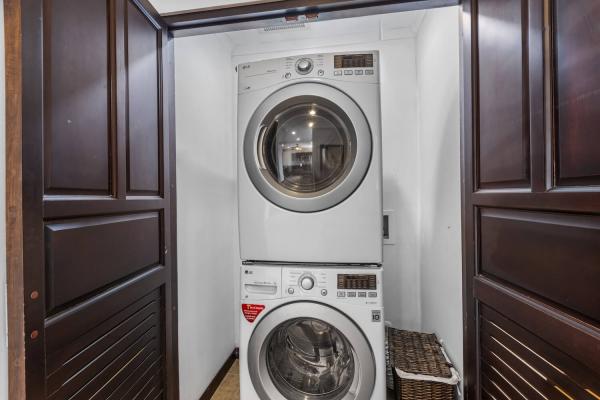 Jaco-the-palms-404-stackable-washer-dryer