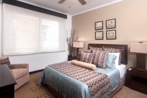 1 Queen + 1 Single Bedroom 3 at The Palms condo in Jaco Beach