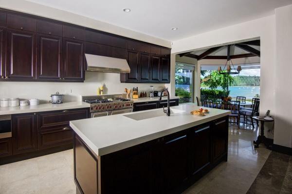 Fully equipped kitchen with ocean view at Villa Donostia