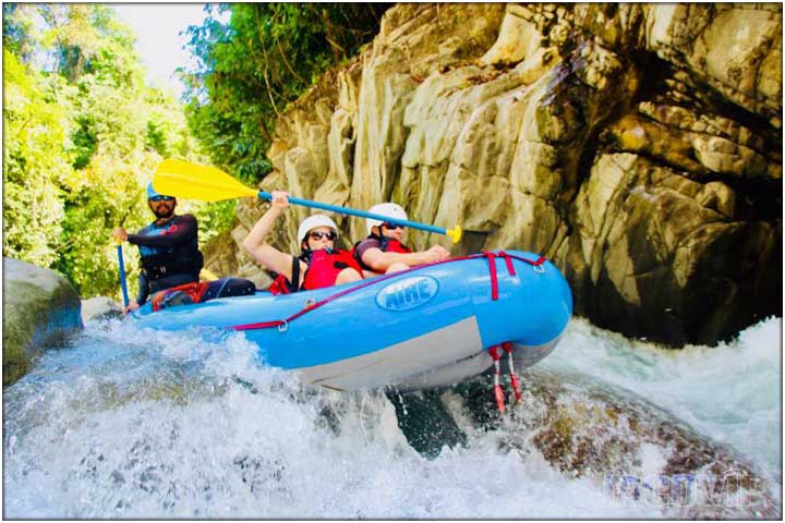 White water rafting the Chorro section of river