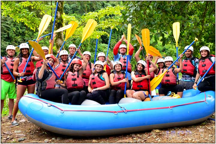Jaco VIP Concierges and guests getting ready for white water rafting